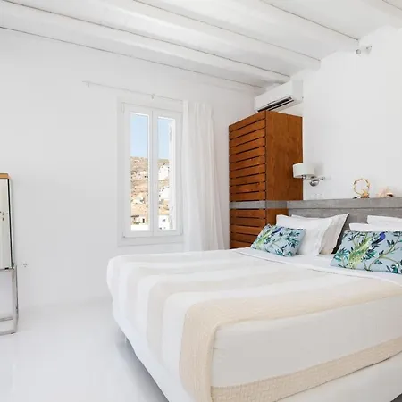 Iliada * Elia (Mykonos)